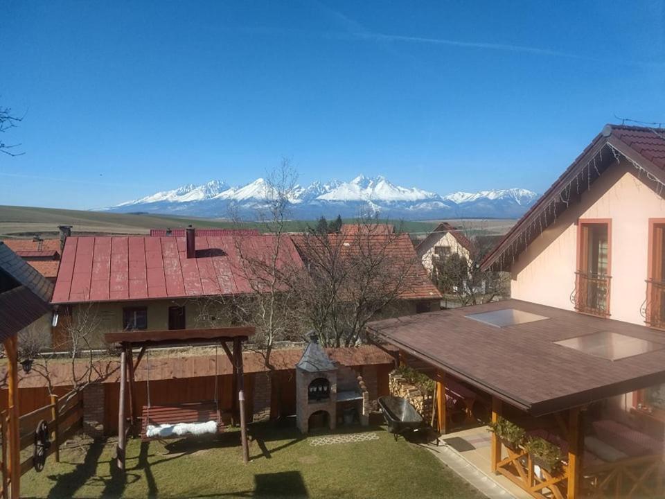 Pezion Limbovy Dvor Hotel Vrbov Exterior photo